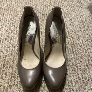 Michael Kors Pumps